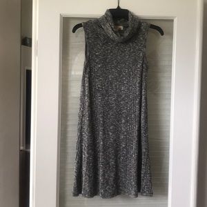 Hippie Rose Gray Sleeveless Dress Size S